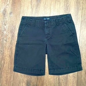 Gap  🌺3/$10 in bundle🌺 Bermuda shorts